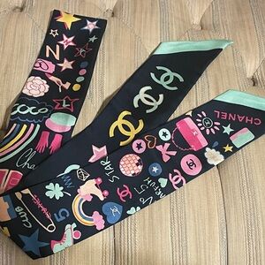 CHANEL Los Angeles Cruise Collection Twilly